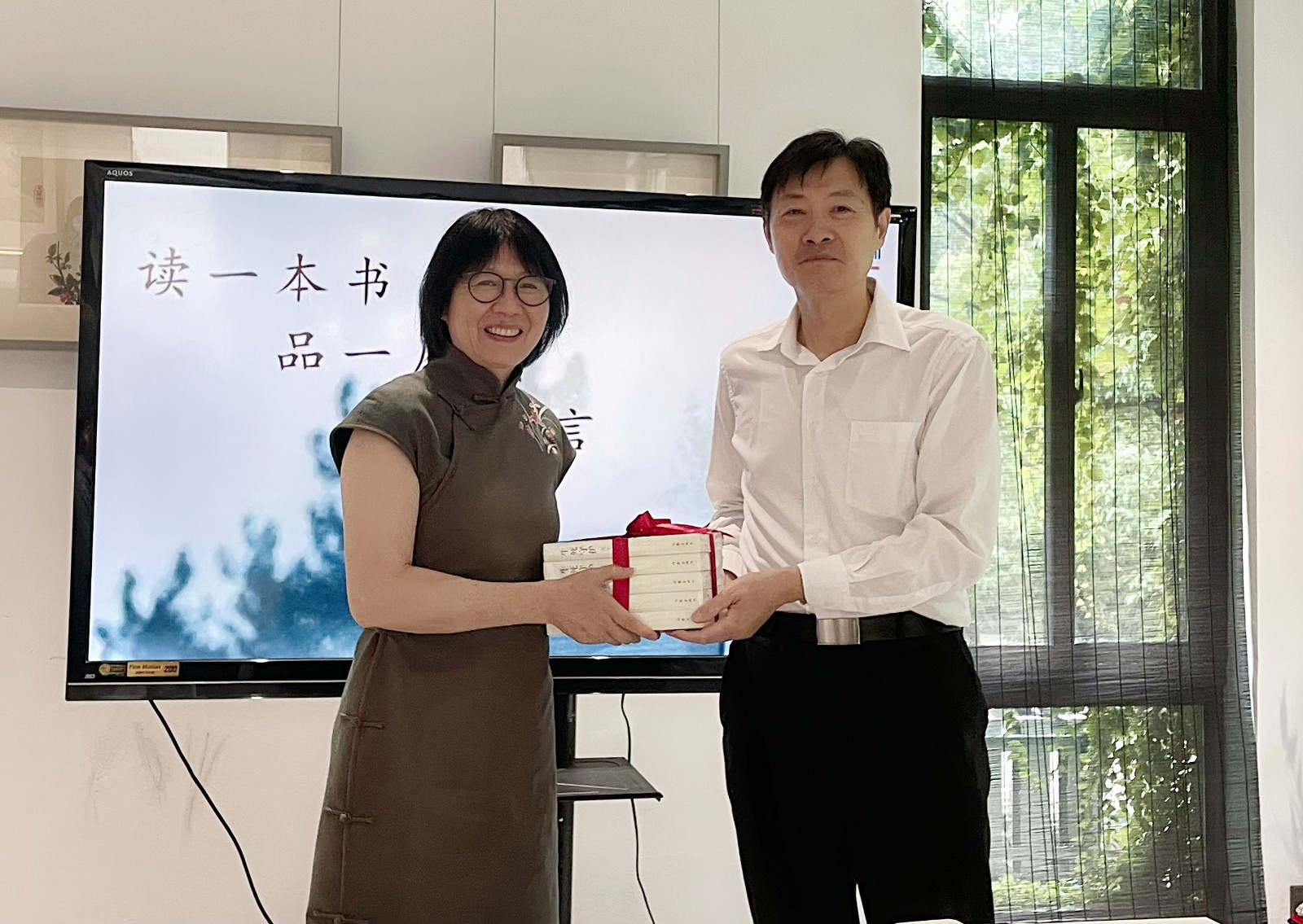 赠书.jpg 赠书.jpg